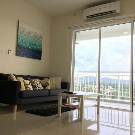 Sandakan Spacious And Comfortable Pool View Condo Esterno foto